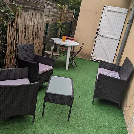 Charmante Maison Renovee, Proche Et Centre-ville Apartment *